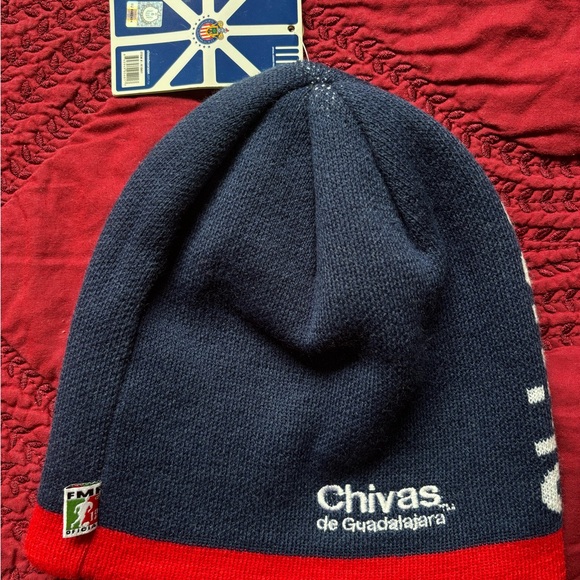 CHIVAS DE GUADALAJARA OFFICIALL , BEANIE , 100% ACRLYC - Picture 4 of 4